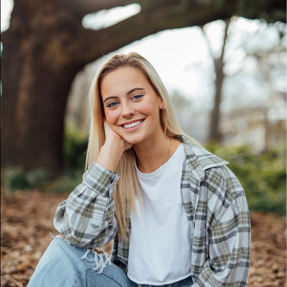 Meet your Posher, Mikayla